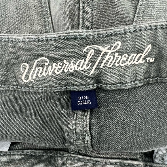 Universal Thread Green High Rise Midi Cuffed Hem Jean Shorts Size 0 Women’s - Picture 2 of 6